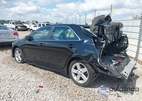 2012 Toyota Camry Se/Le/Xle z USA, uszkodzony, nr VIN 4T1BF1FK1CU018070